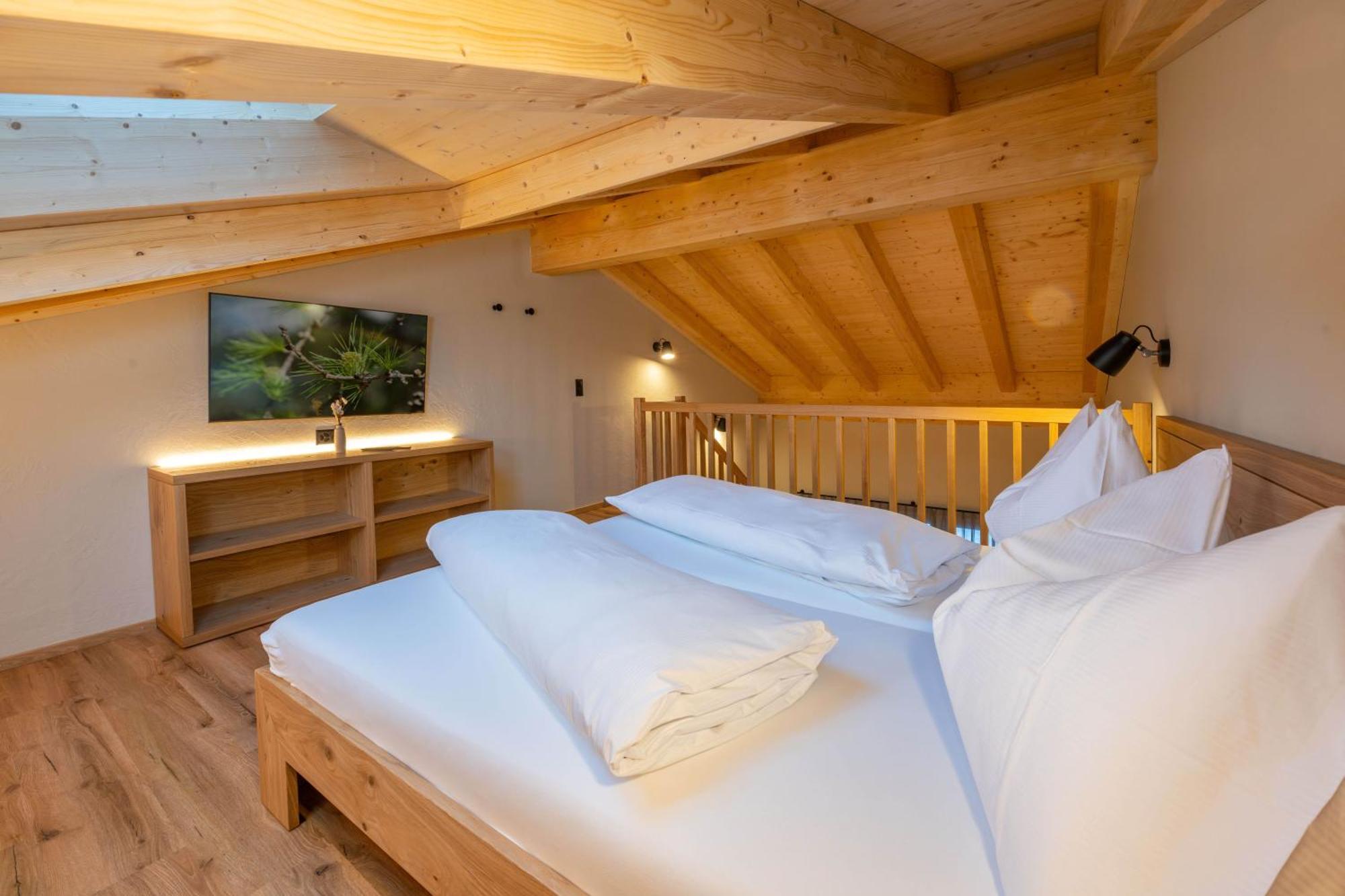 Mountain Lodge Grächen Eksteriør billede